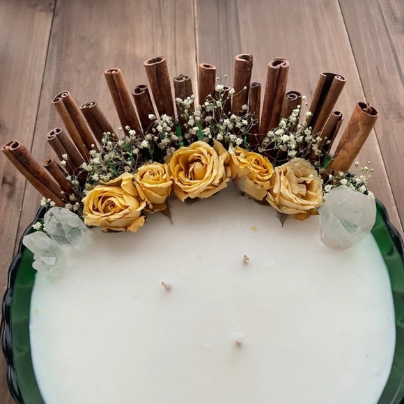 Christmas Tree Candle - Christmas Candle - Soy Wax Candle - Holiday Candle - Picture 3 of 7